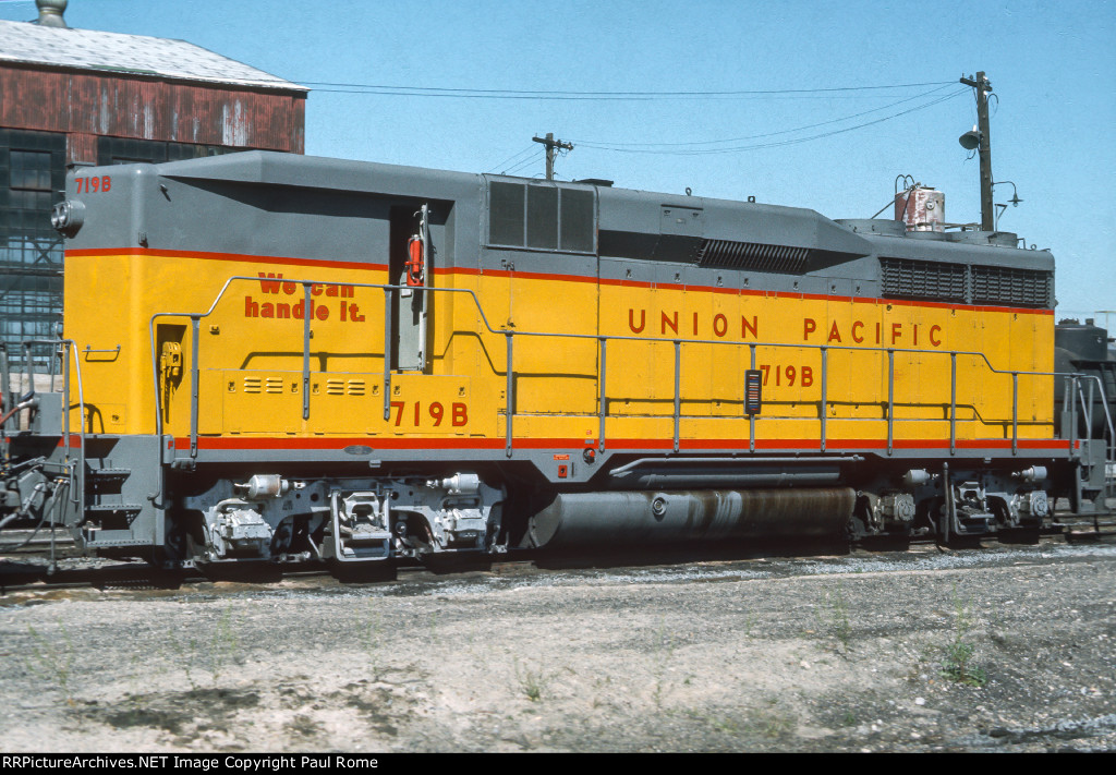 UP 719B, EMD GP30B, at Roper Yard 